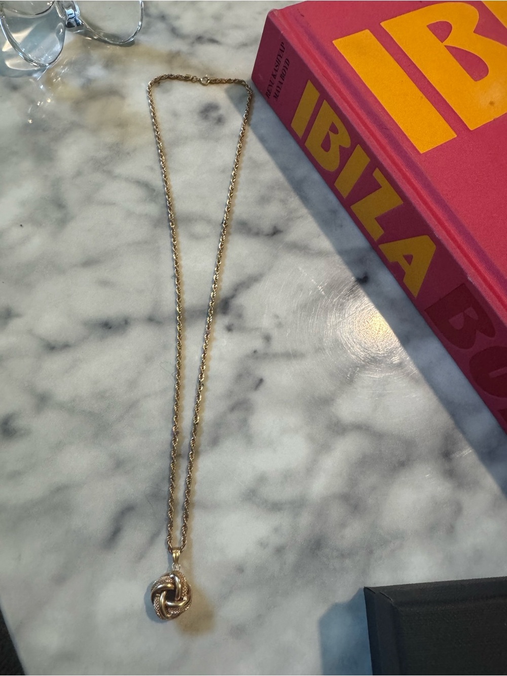 18k Solid Gold Knot Pendant Necklace